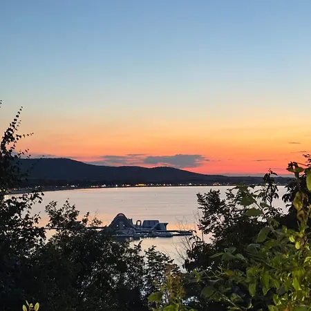 Marena - Santa Marina, * 索佐波尔